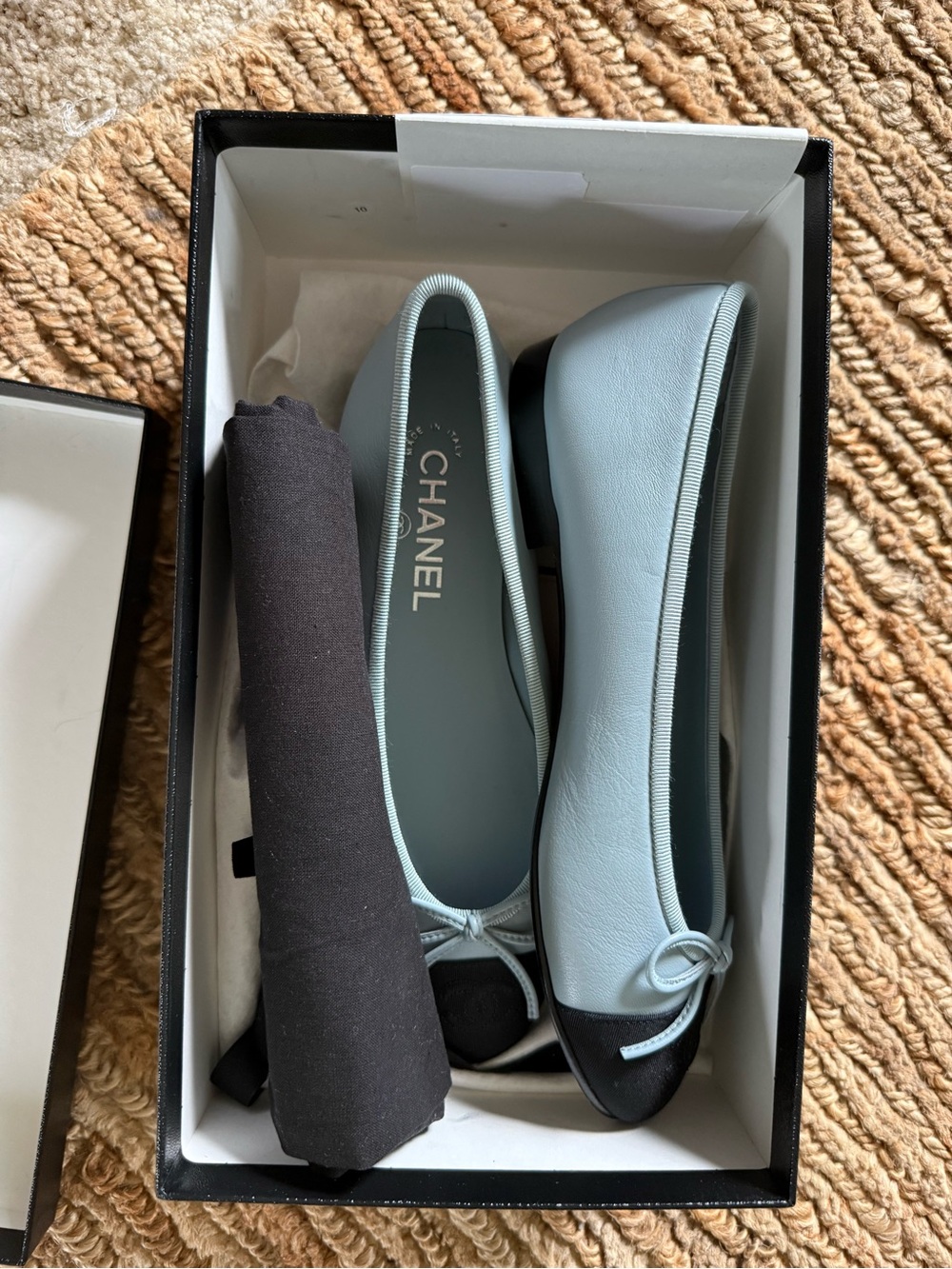 NIB Authentic CHANEL leather Light Blue and Black fabric Cap-Toe Ballet Flats - Picture 2 of 11